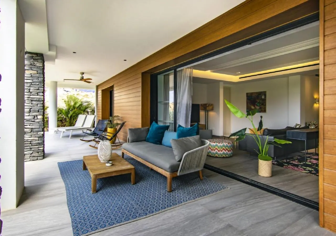 Xxxxxx Blue Bay Golf And Beach Resort The Shore 2 Willemstad Apartment