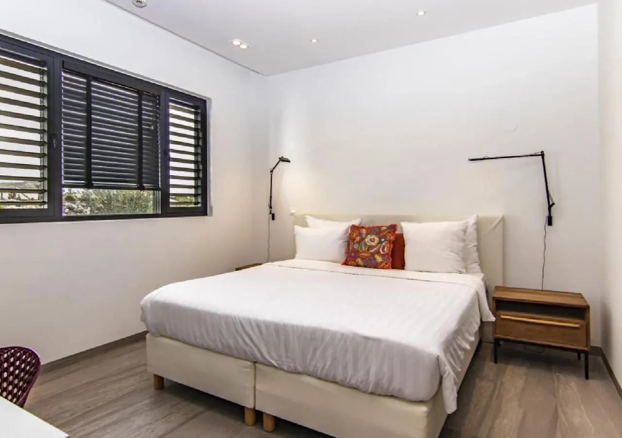 Xxxxxx Blue Bay Golf And Beach Resort The Shore 2 Willemstad Apartment